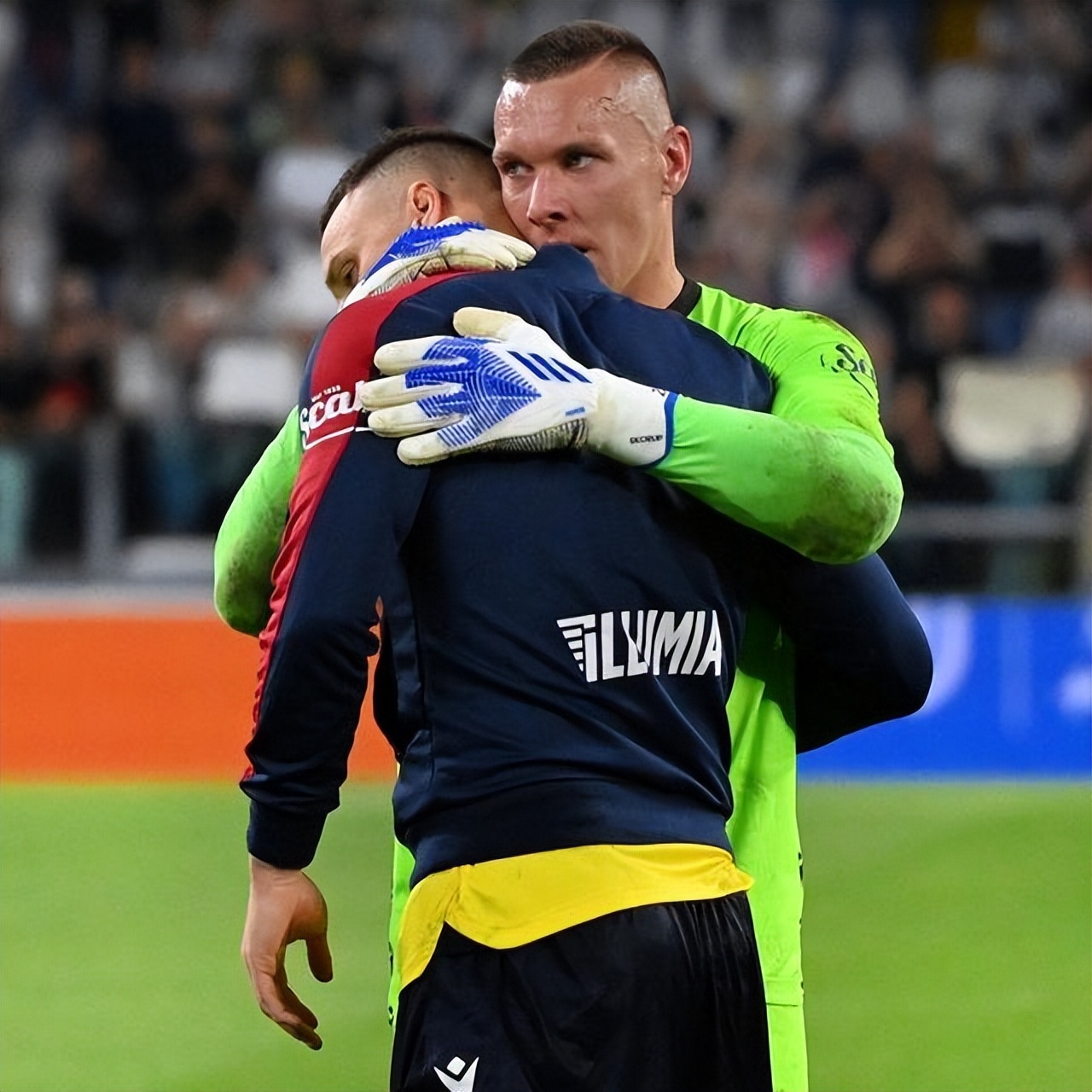 露出防守漏 露出防守漏