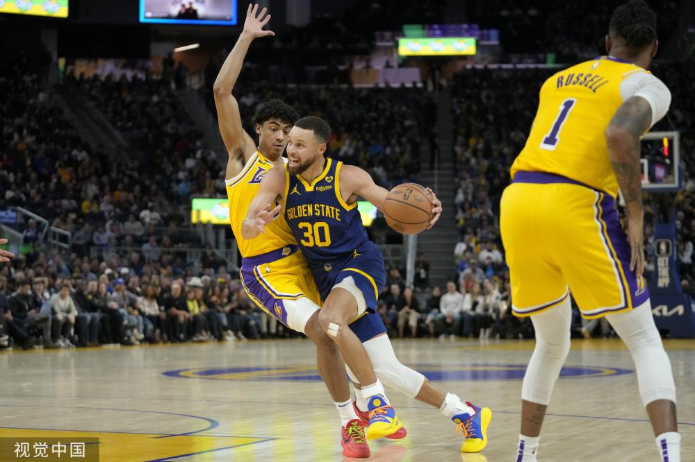 己对表演的 己对表演的