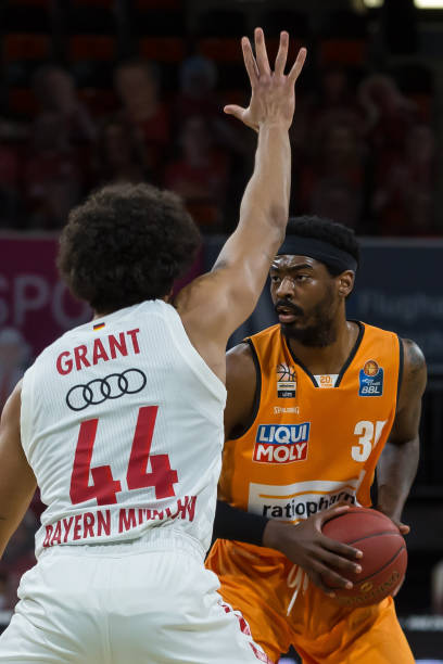 U20国足5-2十人吉尔吉斯斯坦 小组2连胜提前出线.